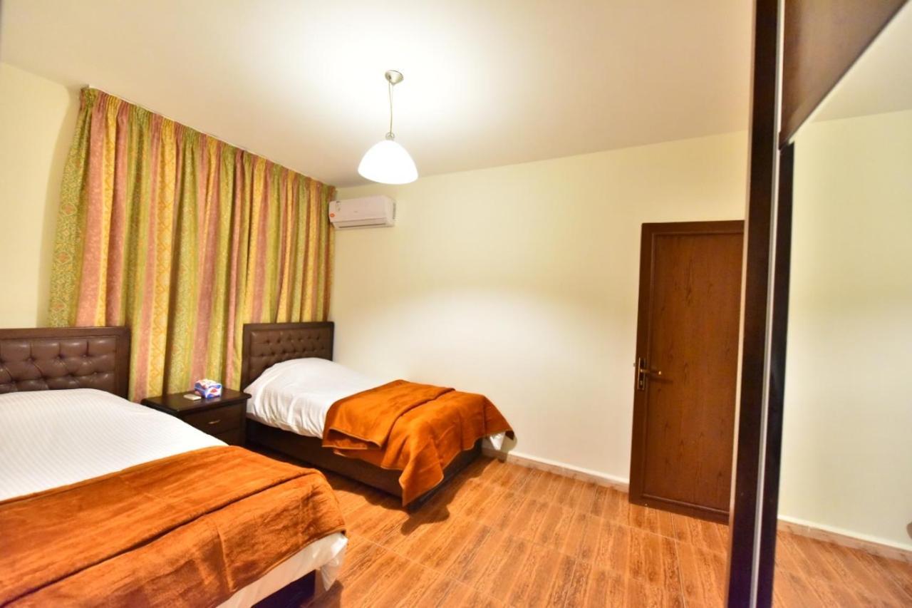Al Farooq Hotel Apartments Αμμάν Εξωτερικό φωτογραφία