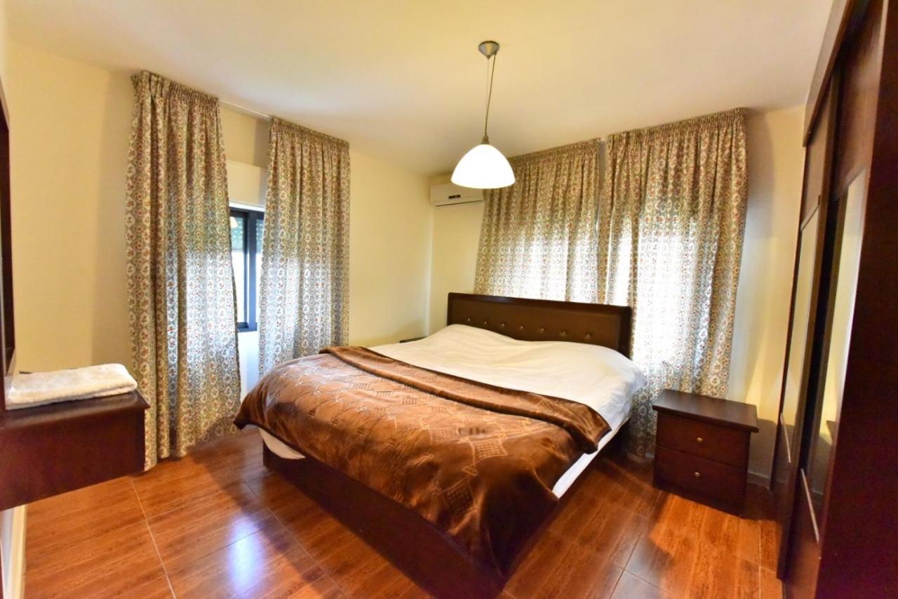 Al Farooq Hotel Apartments Αμμάν Εξωτερικό φωτογραφία