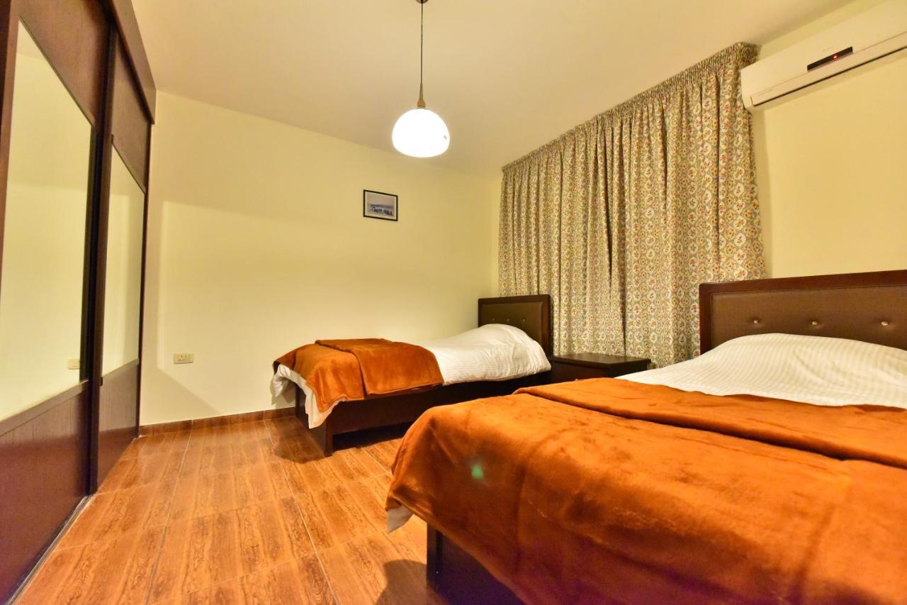 Al Farooq Hotel Apartments Αμμάν Εξωτερικό φωτογραφία