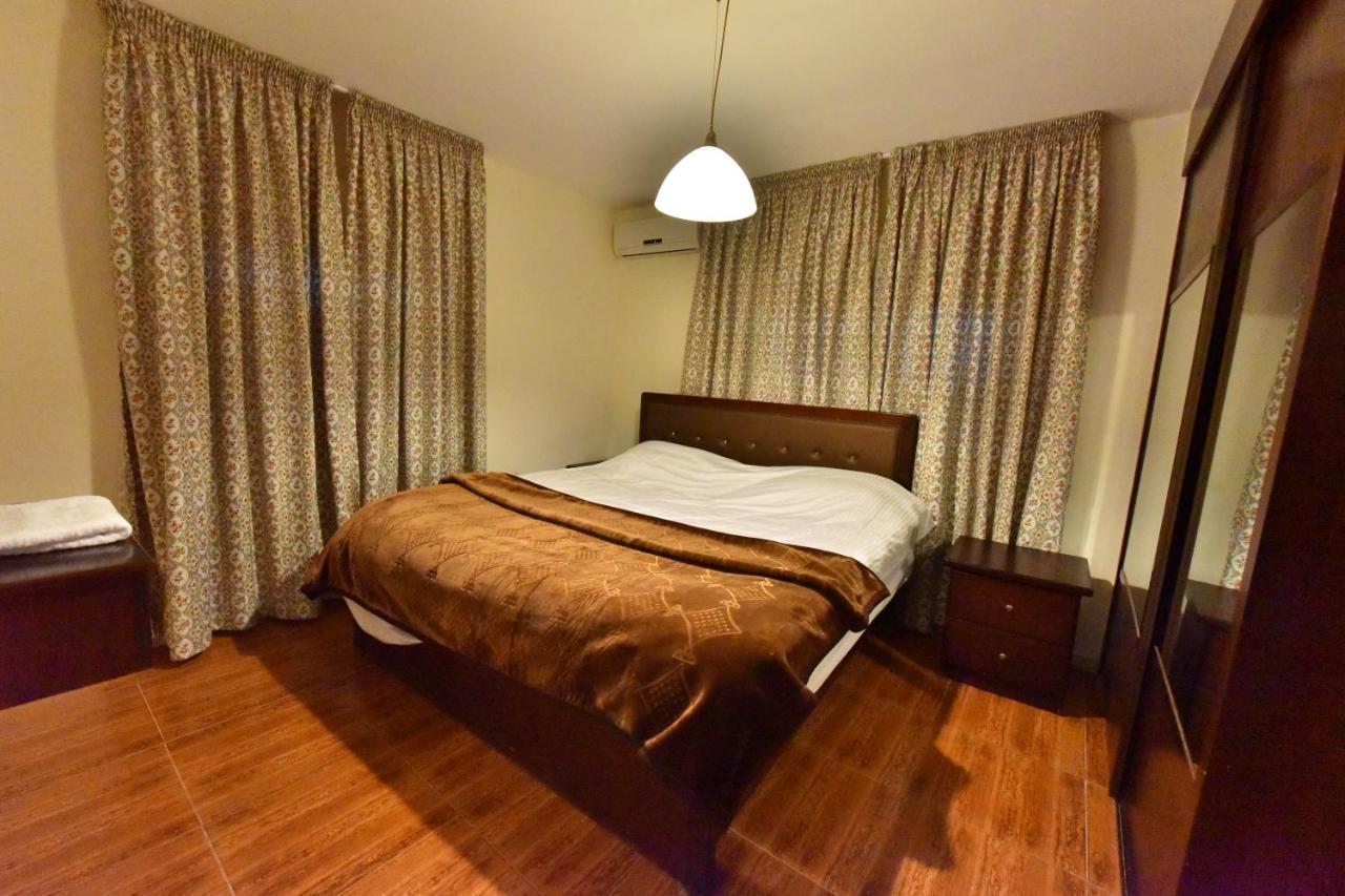 Al Farooq Hotel Apartments Αμμάν Εξωτερικό φωτογραφία