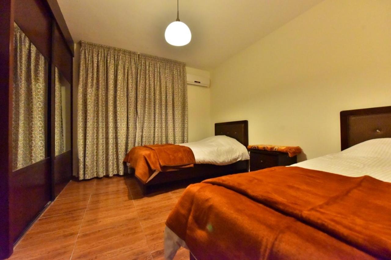 Al Farooq Hotel Apartments Αμμάν Εξωτερικό φωτογραφία